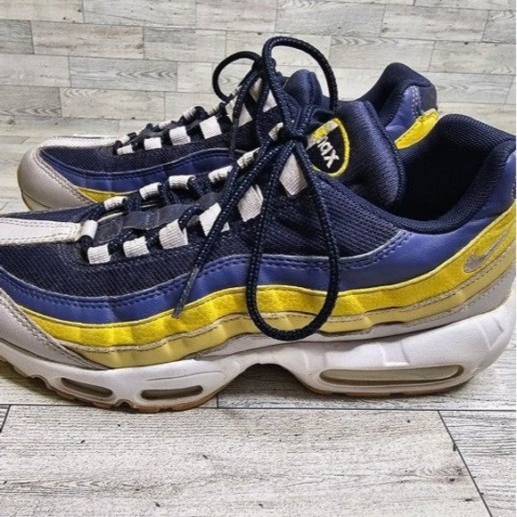Nike Air Max 95 Essential Lemon Wash 749-766-107 Men's Size 8 - Picture 1 of 9